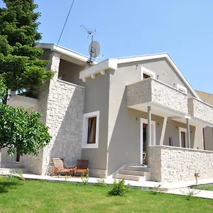 Guest house Lucica, Trogir