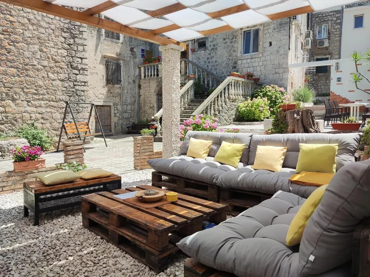 Guest House Klaudija Trogir