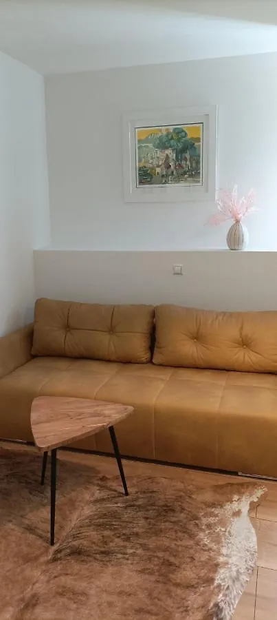 Guest House Klaudija Trogir 4*,
